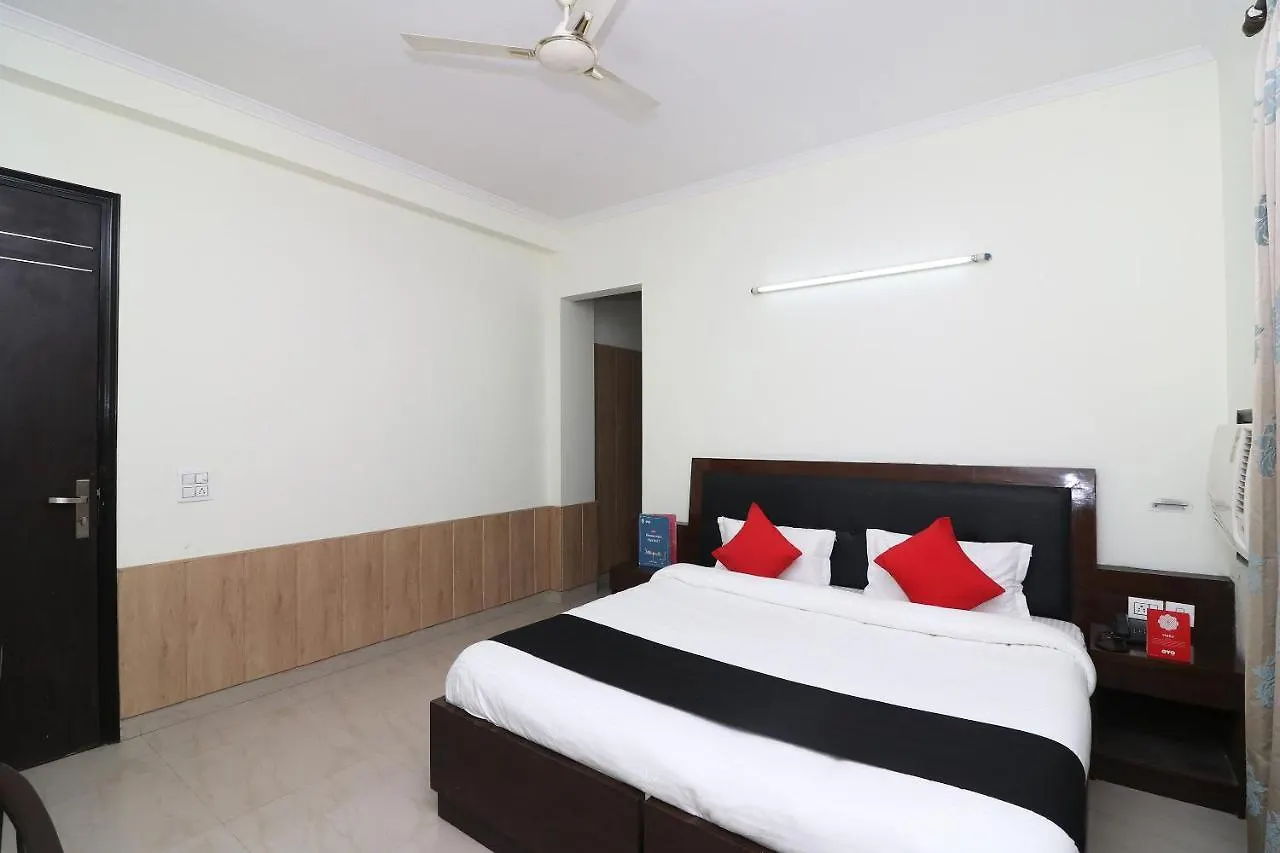 Capital O 19344 Green Tree Residency Gurgaon