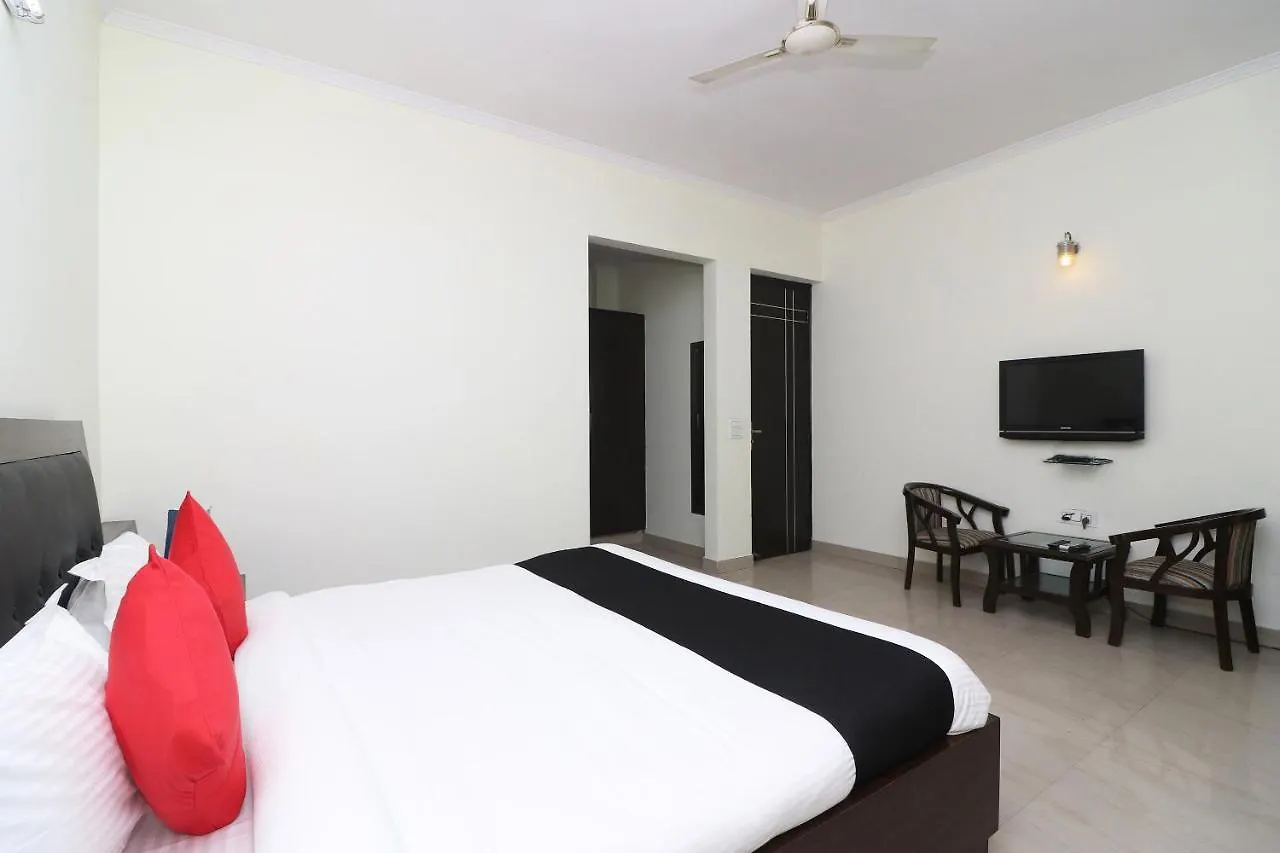 Capital O 19344 Green Tree Residency Gurgaon