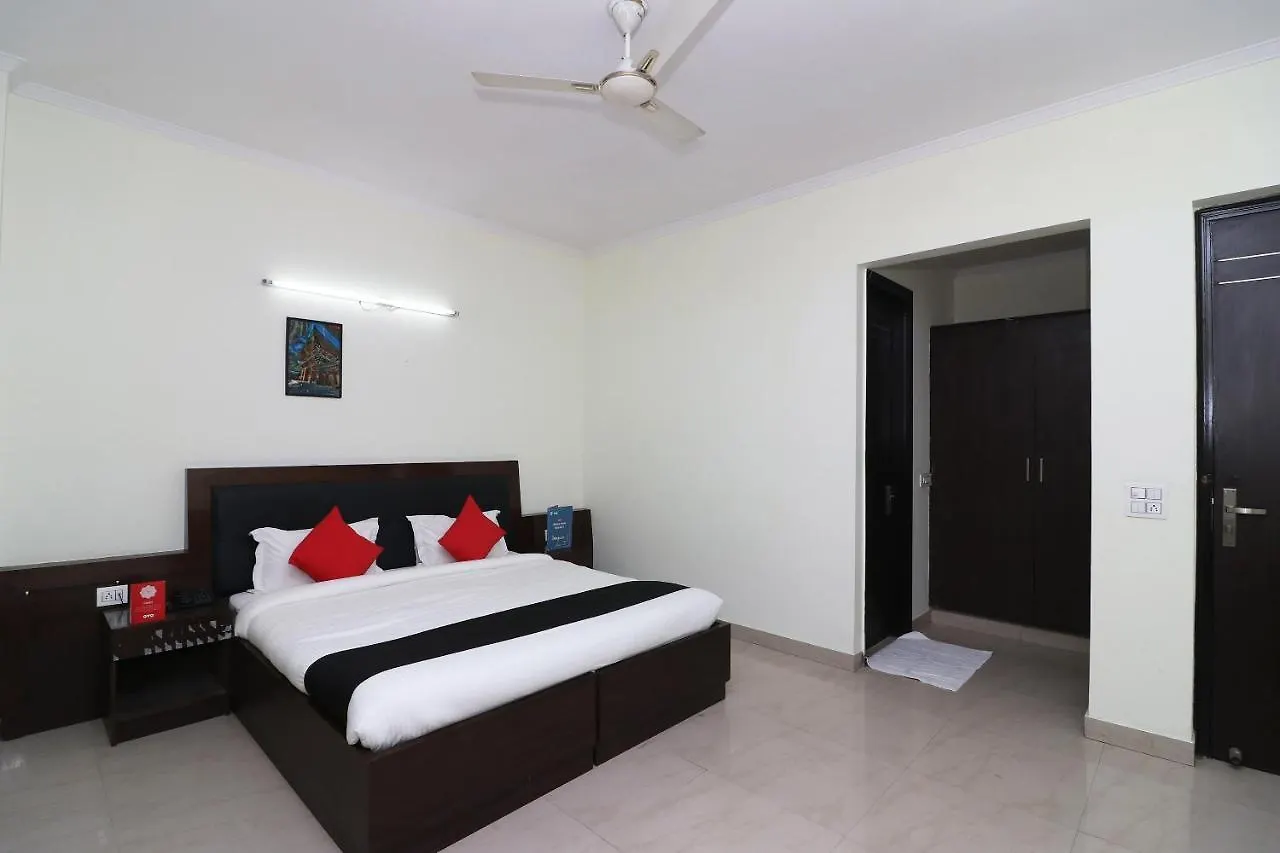 Capital O 19344 Green Tree Residency Gurgaon Indie