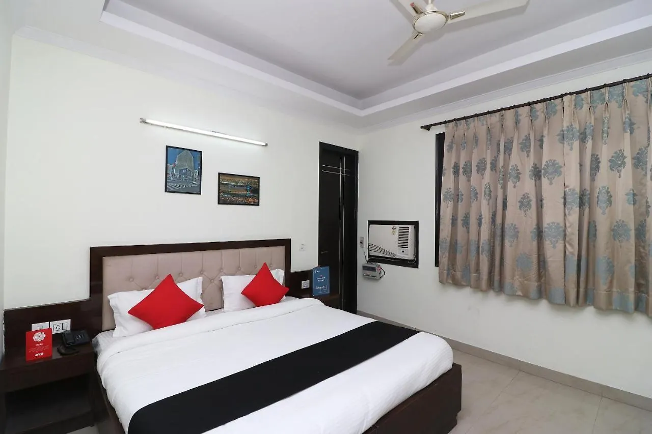 Capital O 19344 Green Tree Residency Gurgaon Hotel